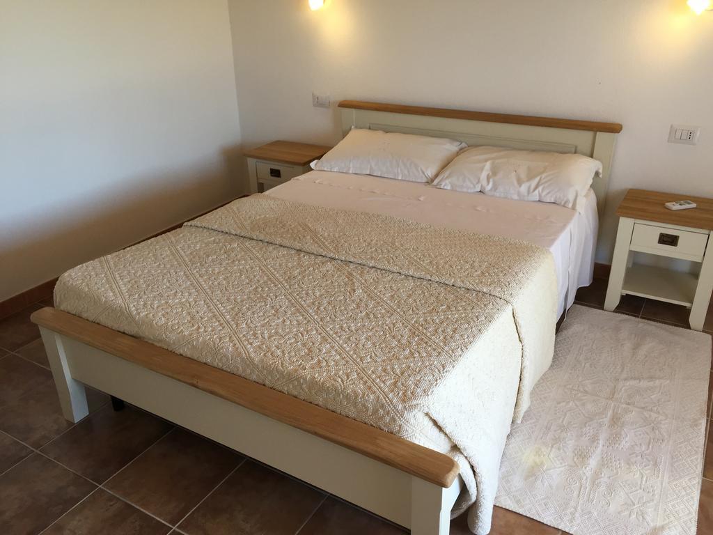 Agriturismo Mieleamaro Villa Olbia Buitenkant foto